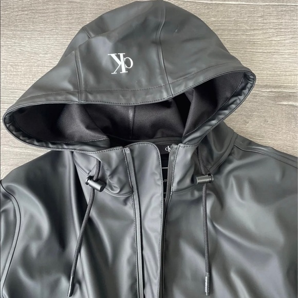 Calvin Klein Solid Technical Waterproof Raincoat - Picture 3 of 6